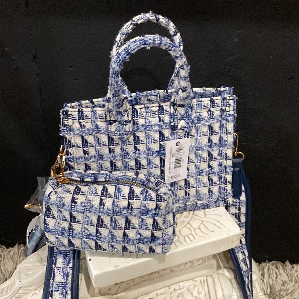 Small Crossbody Handbag with cosmetic accessory case,  and 2 straps.